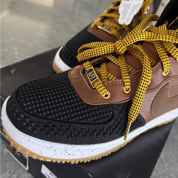 Youth 7 - Nike Lunar Force 1 SneakerBoot Light British Tan fits like a women’s 7 - Picture 2 of 4